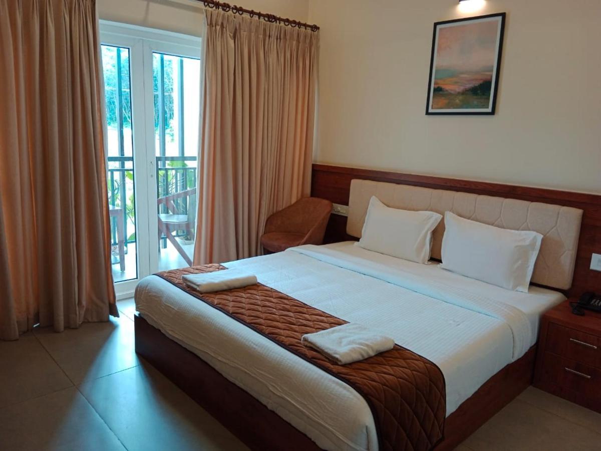 Royalton Residency Hotel Mundakāyam Exterior photo